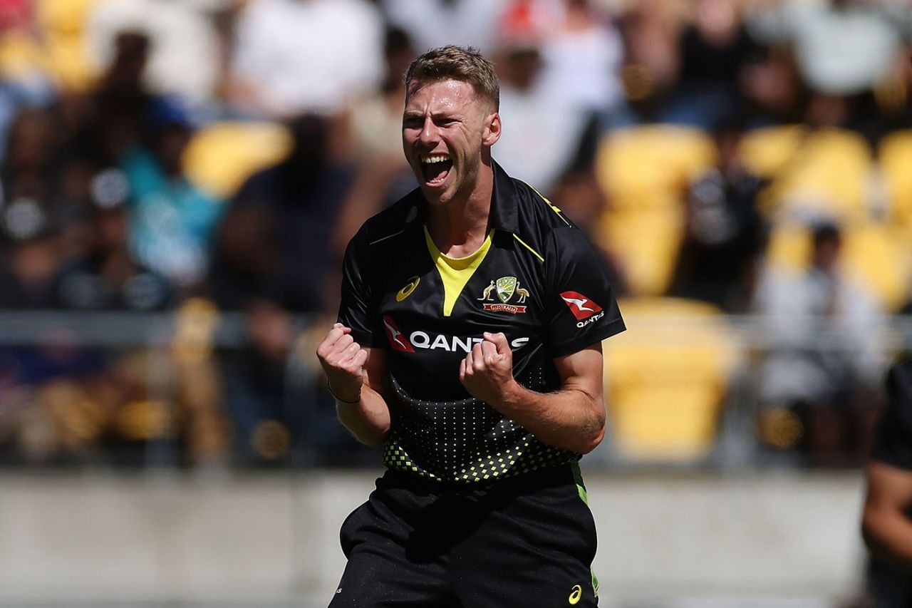 Riley Meredith made inroads but it was too late, New Zealand vs Australia, 5th T20I, Wellington, March 7, 2021