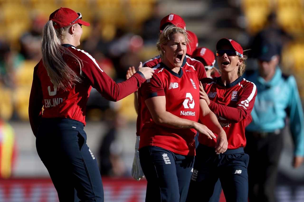 Katherine Brunt is pumped up after claiming a wicket, New Zealand vs England, 3rd Women's T20I, Wellington, March 7, 2021