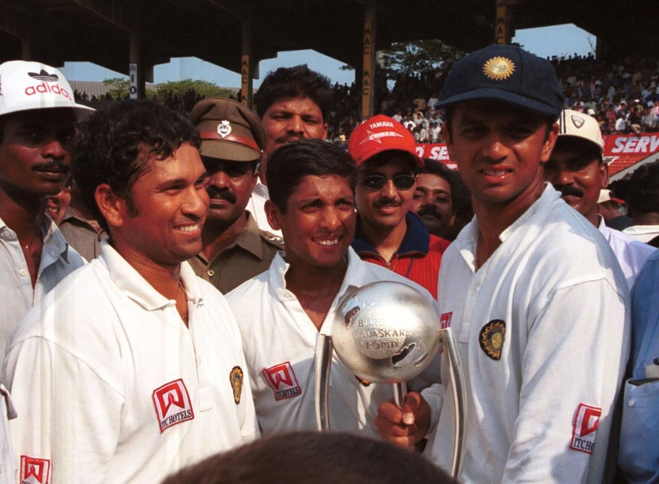 Sachin Tendulkar, SS Das and Rahul Dravid hold the Border-Gavaskar Trophy, India v Australia, 3rd Test, Chennai, 5th day, March 22, 2001