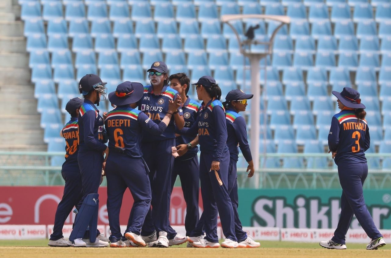 India's players rally around Jhulan Goswami to celebrate a wicket, India vs South Africa, 2nd Women's ODI, Lucknow, March 9, 2021