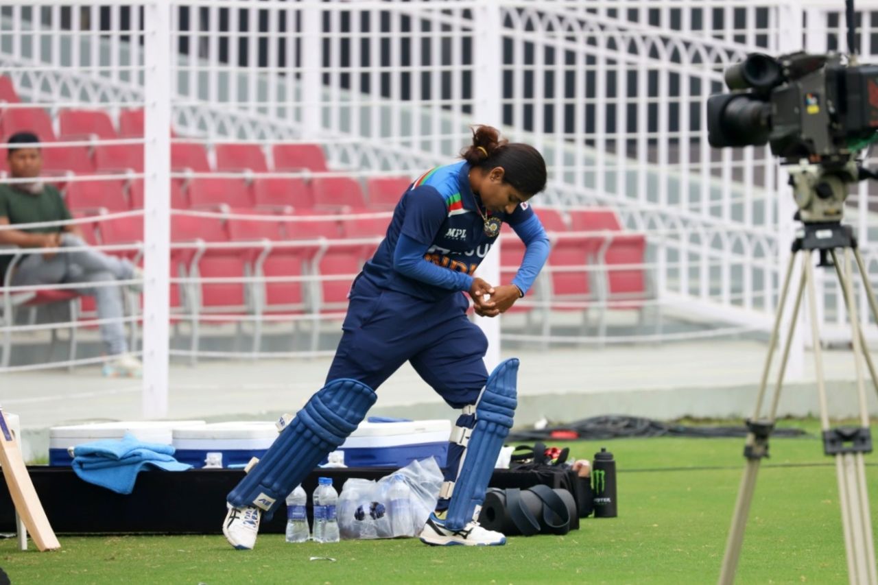 Mithali Raj shadow-bats before her turn, India vs South Africa, 3rd women's ODI, Lucknow, March 12, 2021
