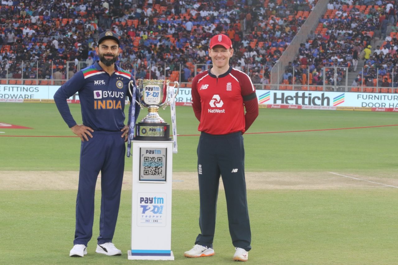 Virat Kohli and Eoin Morgan with the T20I series trophy, India vs England, 1st T20I, Ahmedabad, March 12, 2021