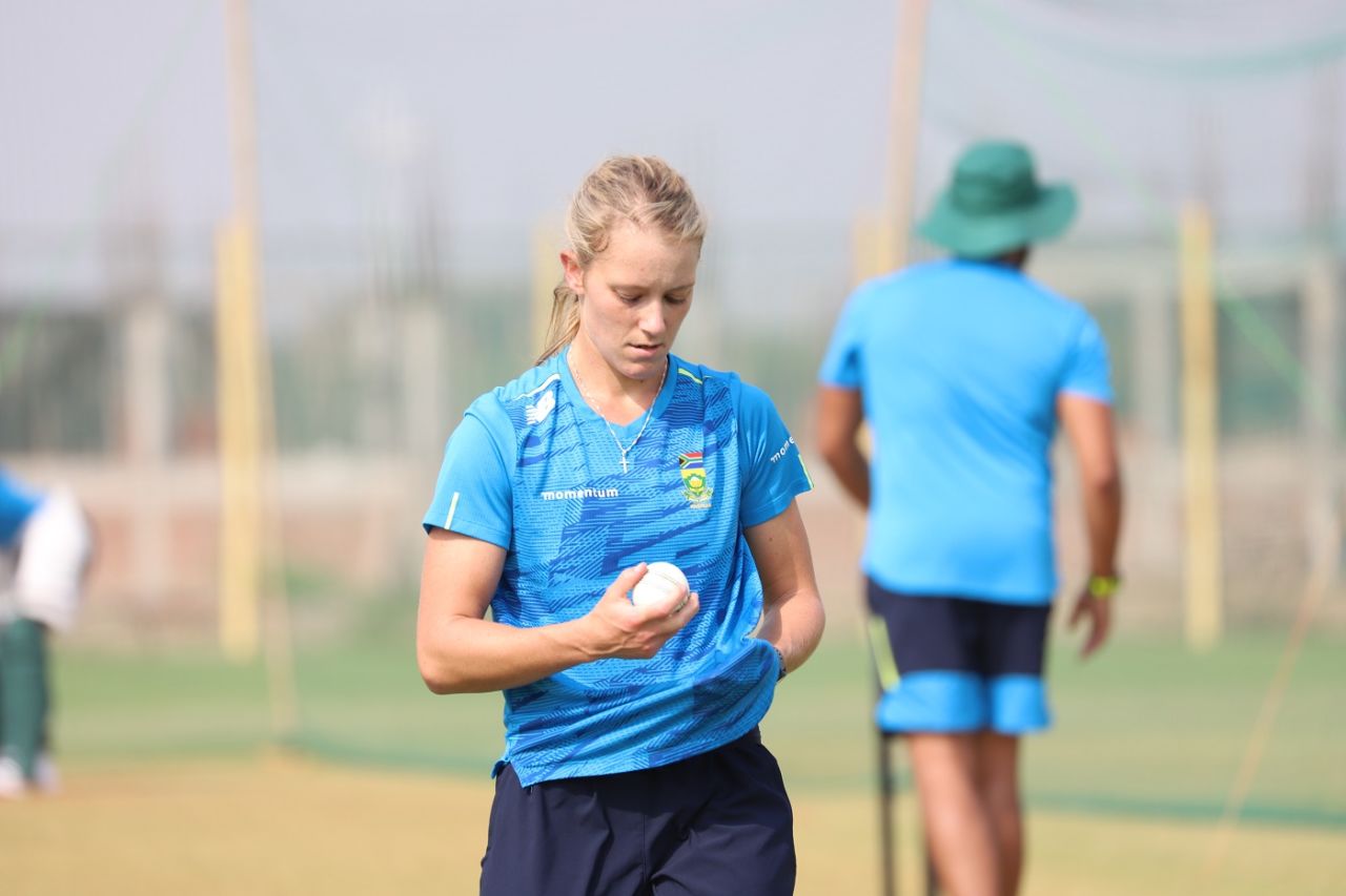 Anneke Bosch during a practice session ahead of the third ODI against India, Lucknow, March 11, 2021