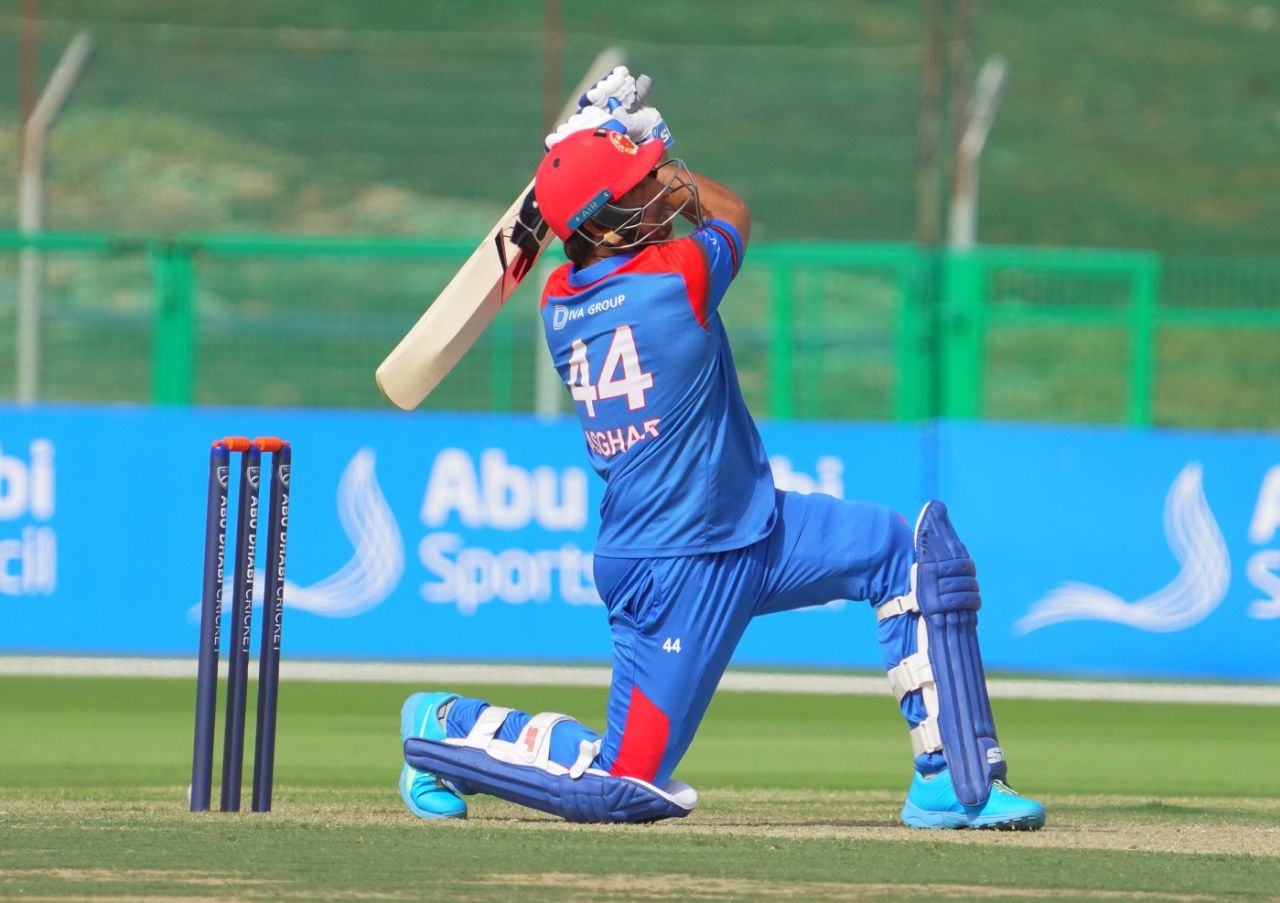 Asghar Afghan goes over midwicket, Afghanistan vs Zimbabwe, 2nd T20I, Abu Dhabi, March 19, 2021