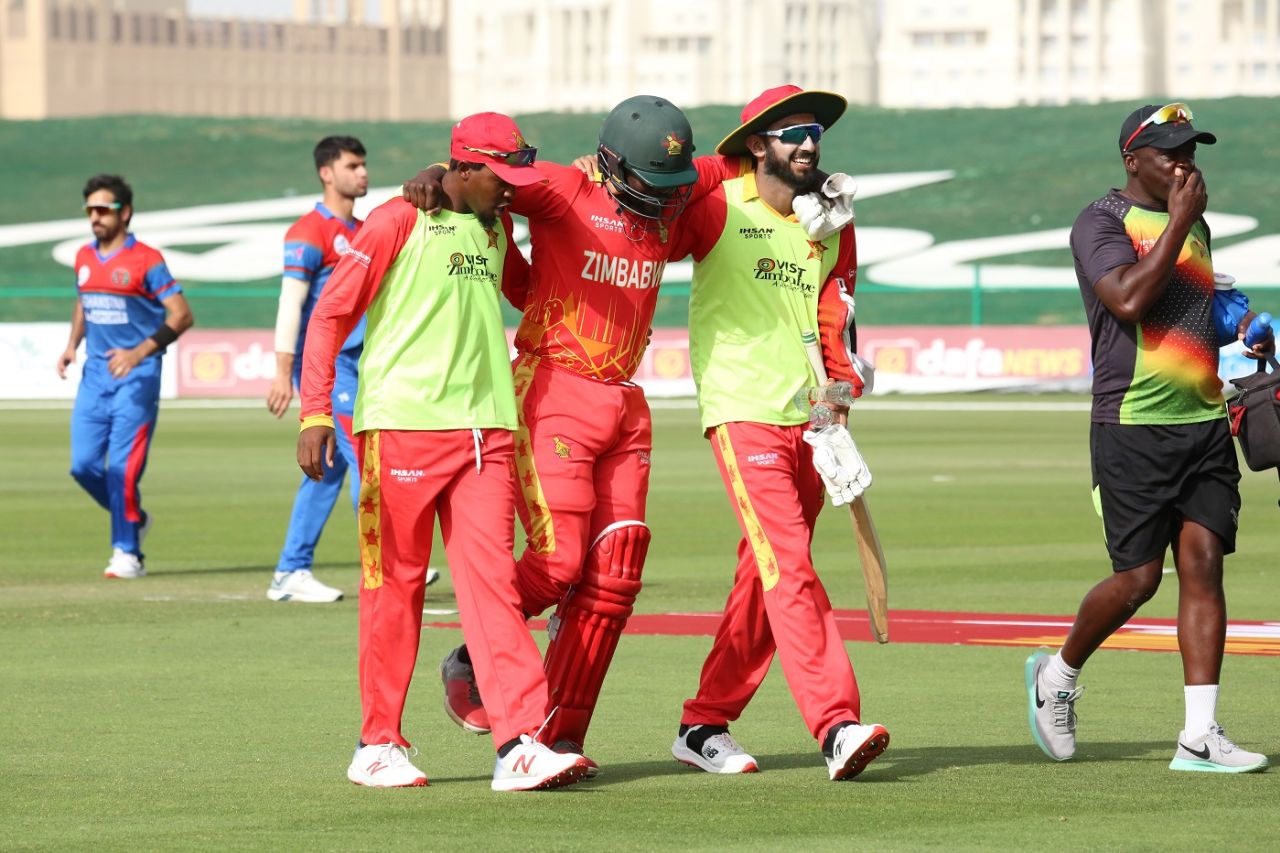 Tinashe Kamunhukamwe is taken off the ground, Afghanistan vs Zimbabwe, 2nd T20I, Abu Dhabi, March 19, 2021