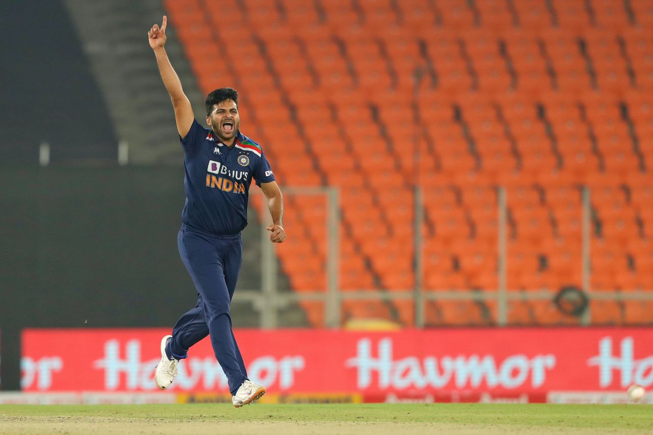 Shardul Thakur exults after getting rid of Dawid Malan, India vs England, 5th T20I, Ahmedabad, March 20, 2021