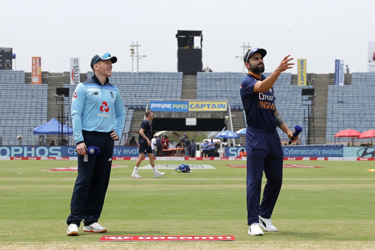 Eoin Morgan and Virat Kohli at the toss, India vs England, 1st ODI, Pune, March 23, 2021