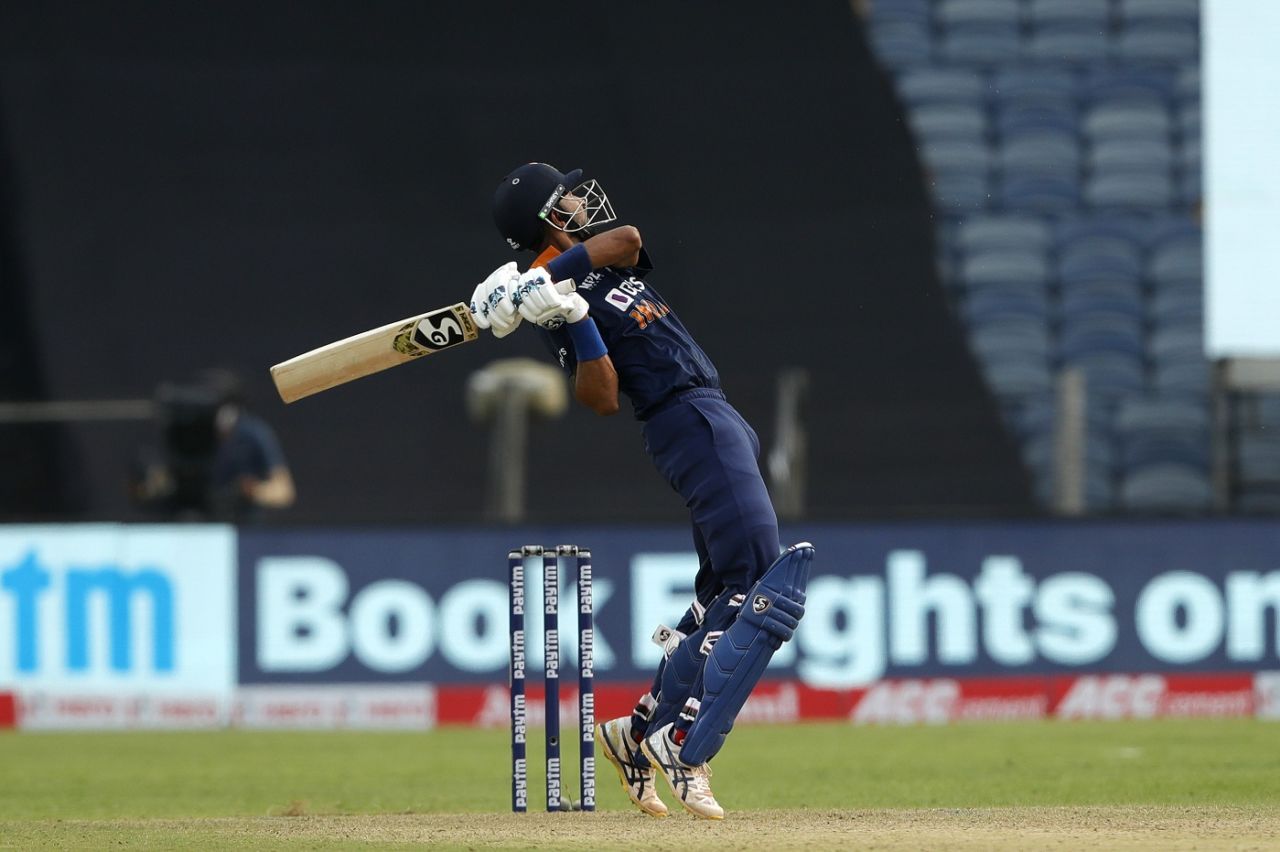 Krunal Pandya plays the upper cut, India vs England, 1st ODI, Pune, March 23, 2021