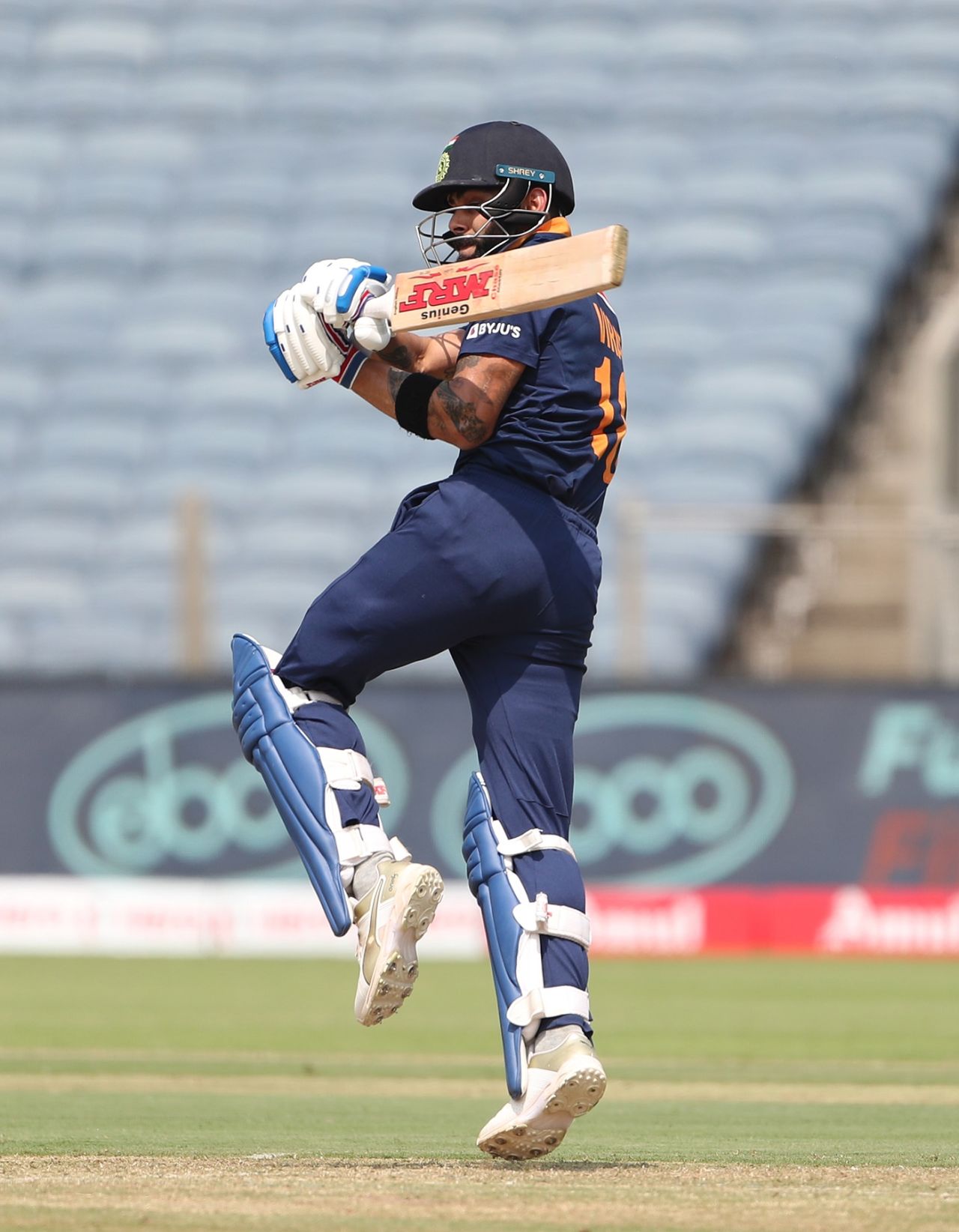 Virat Kohli plays a pull, India vs England, 2nd ODI, Pune, March 26, 2021