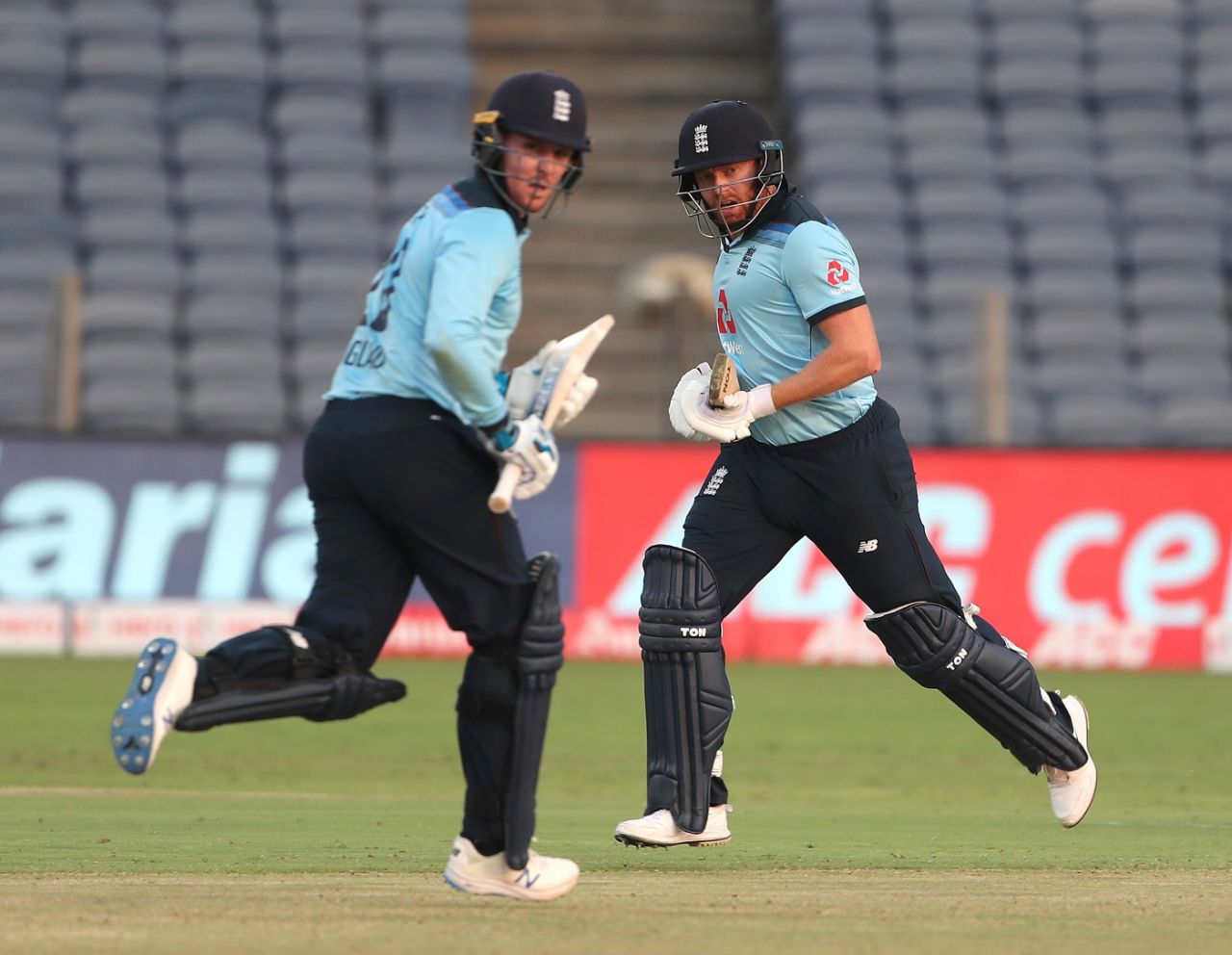 Jason Roy and Jason Bairstow run across for a single, India vs England, 2nd ODI, Pune, March 26, 2021