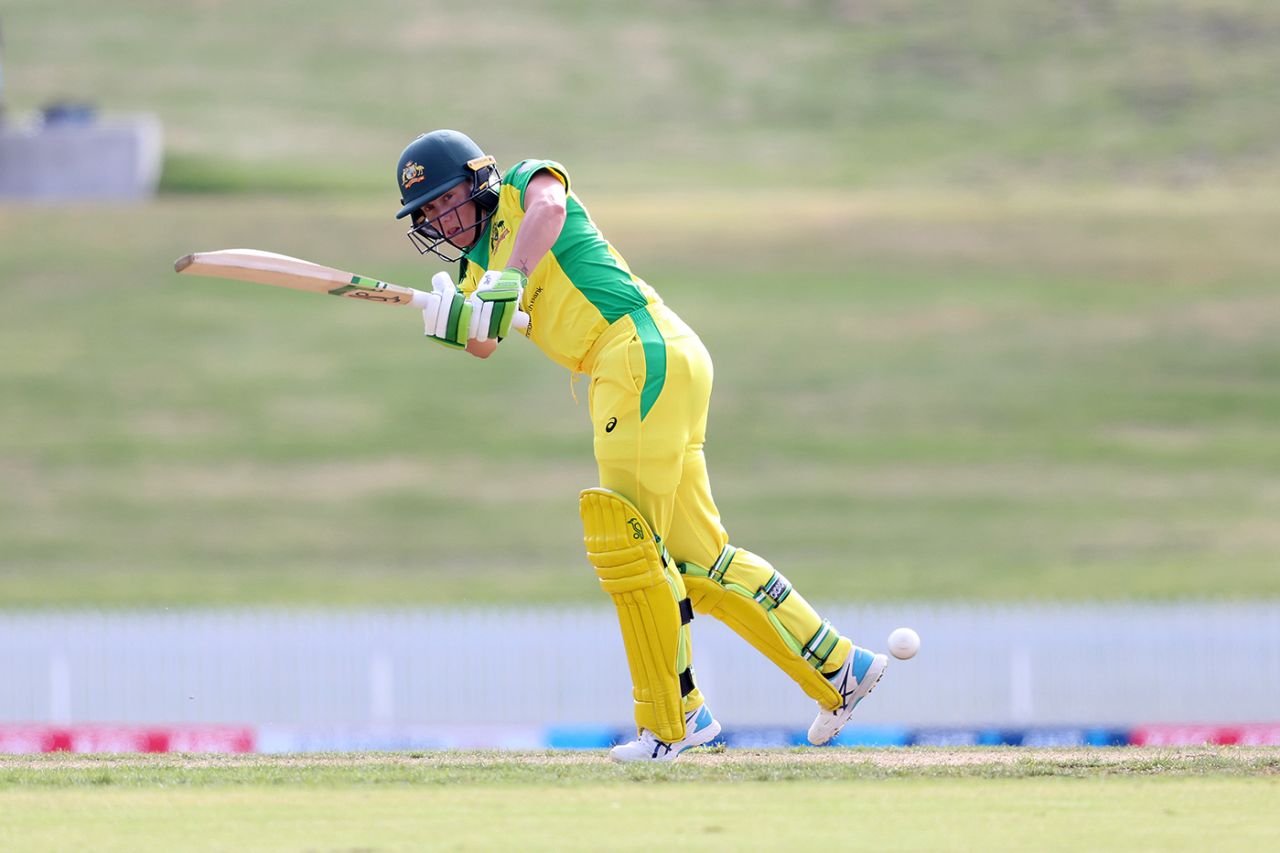 Alyssa Healy works the ball into the leg side, New Zealand Women vs Australia Women, 2nd ODI, Mount Maunganui, April 7, 2021
