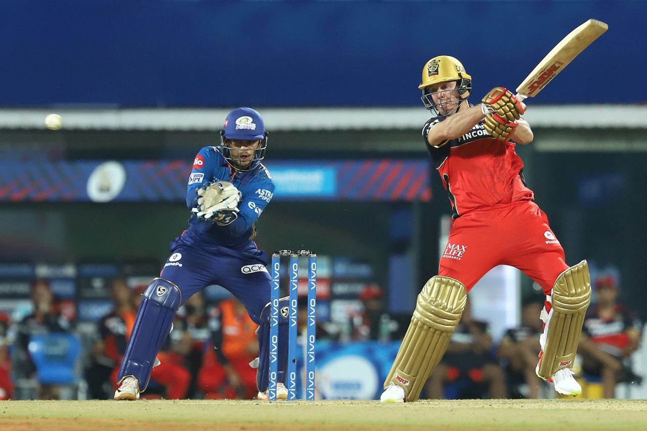 AB de Villiers slashes through the off side, Mumbai Indians vs Royal Challengers Bangalore, IPL 2021, Chennai, April 9, 2021