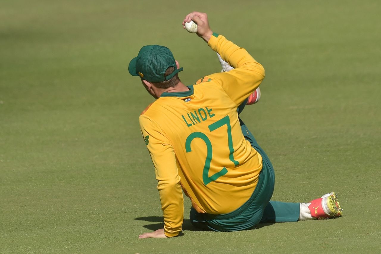 George Linde took the catch to dismiss Haider Ali, South Africa vs Pakistan, 2nd T20I, Johannesburg, April 12, 2021
