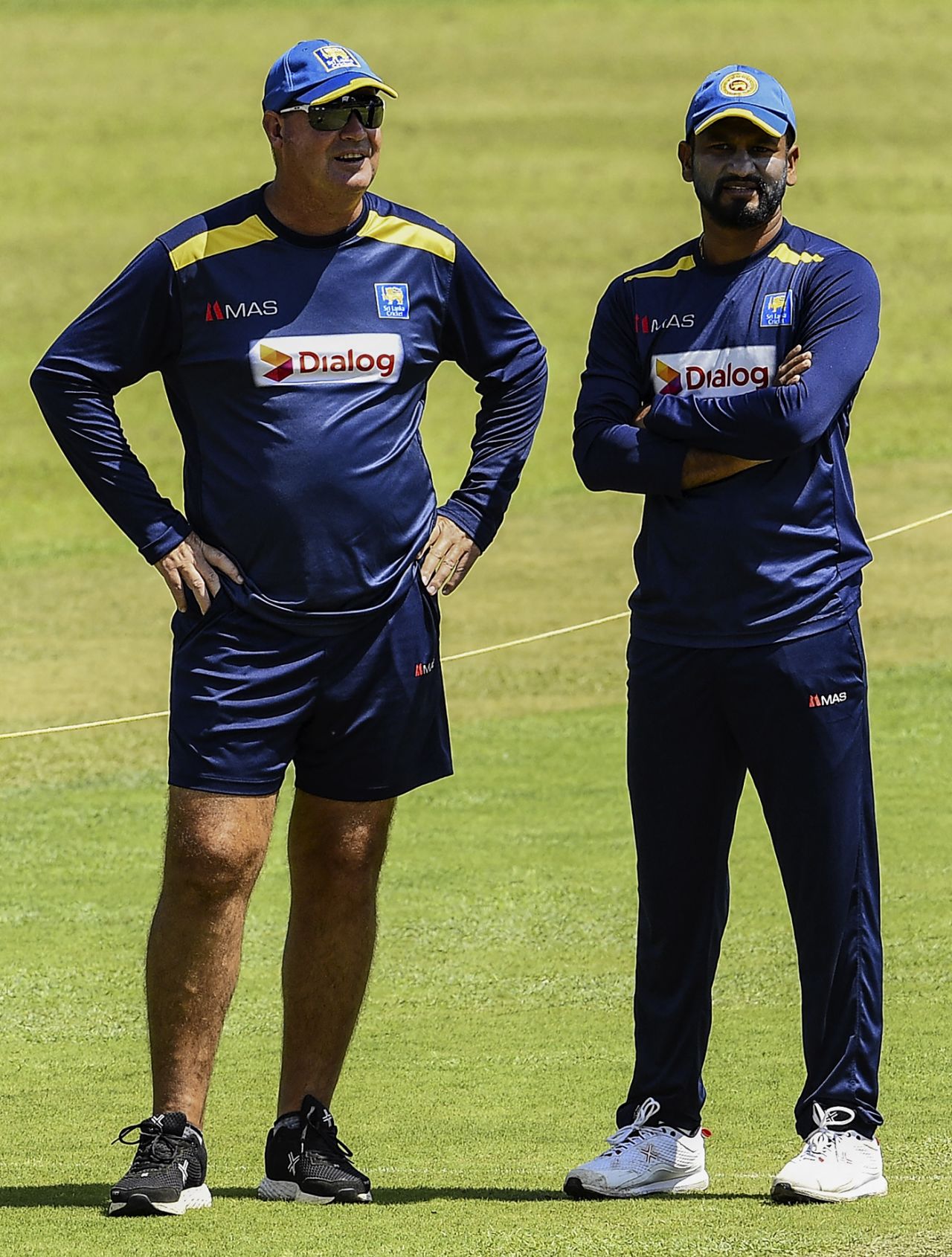 Mickey Arthur and Dimuth Karunaratne have a chat, Pallekele, April 19, 2021
