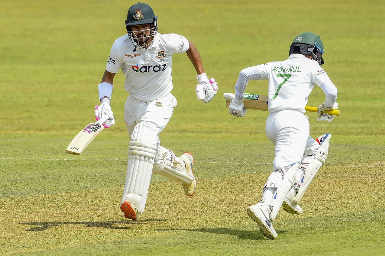 Najmul Hossain Shanto and Mominul Haque sprint across for a run, Sri Lanka vs Bangladesh, 1st Test, Pallekele, 1st day, April 21, 2021