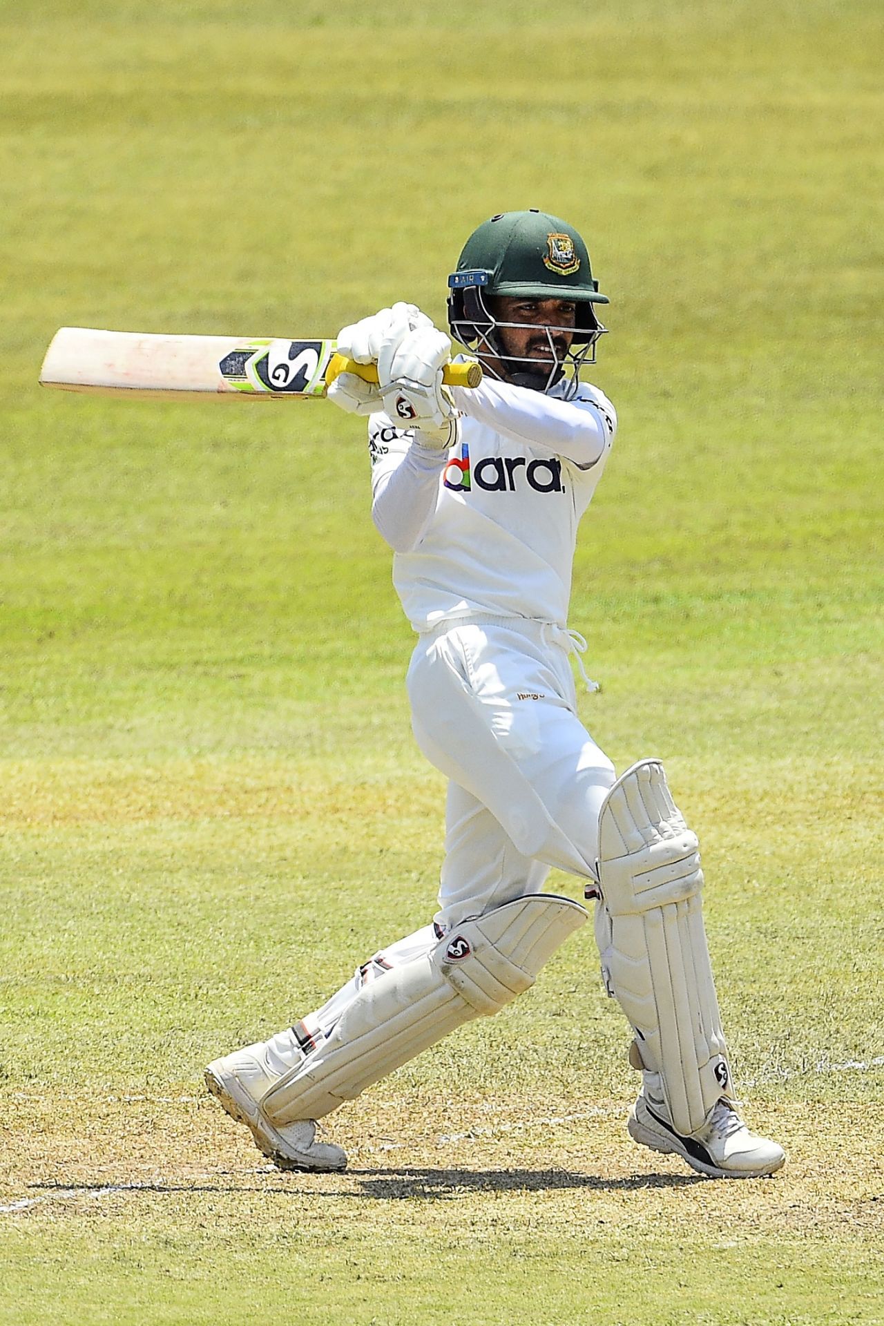 Mominul Haque pulls one square, Sri Lanka vs Bangladesh, 1st Test, Pallekele, 2nd day, April 22, 2021