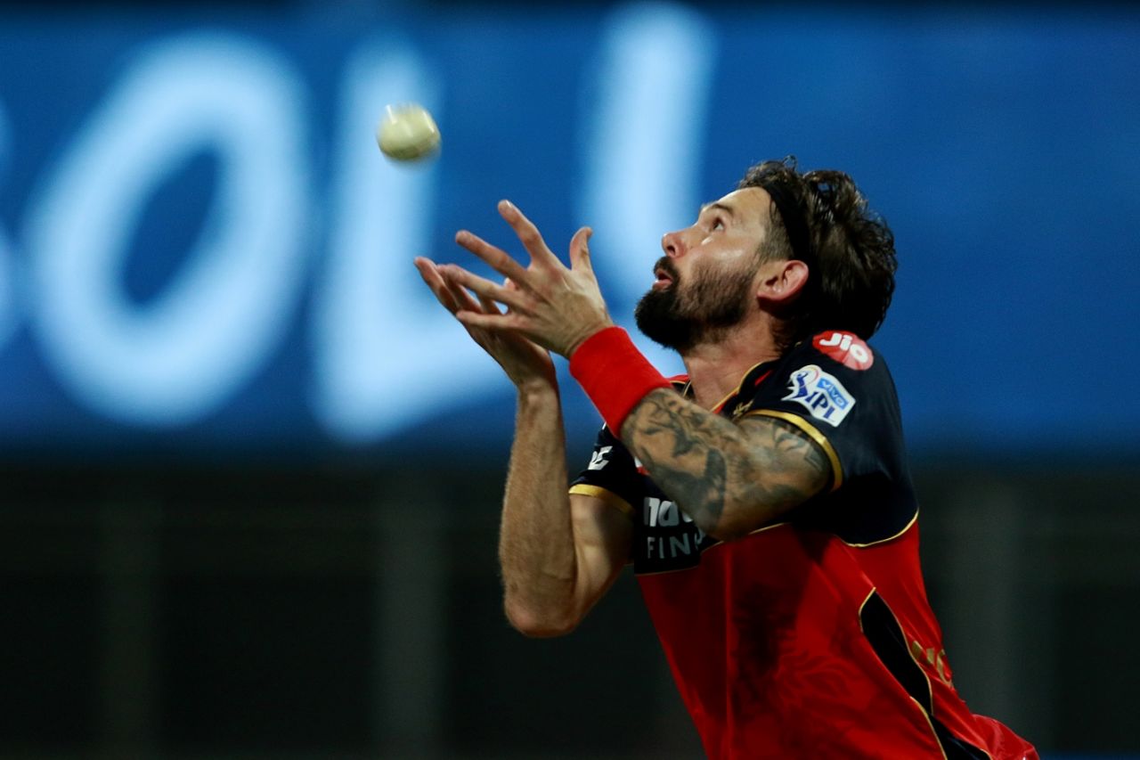 Kane Richardson completes a catch to end Manan Vohra's stay, Royal Challengers Bangalore vs Rajasthan Royals, IPL 2021, Mumbai, April 22, 2021
