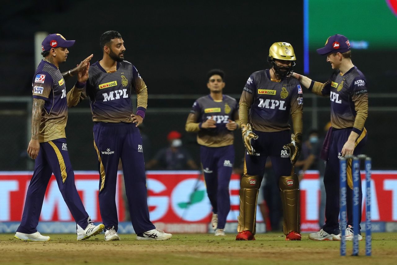 Varun Chakravarthy celebrates with team-mates the wicket of Shivam Dube, Rajasthan Royals vs Kolkata Knight Riders, IPL 2021, Mumbai, April 24, 2021
