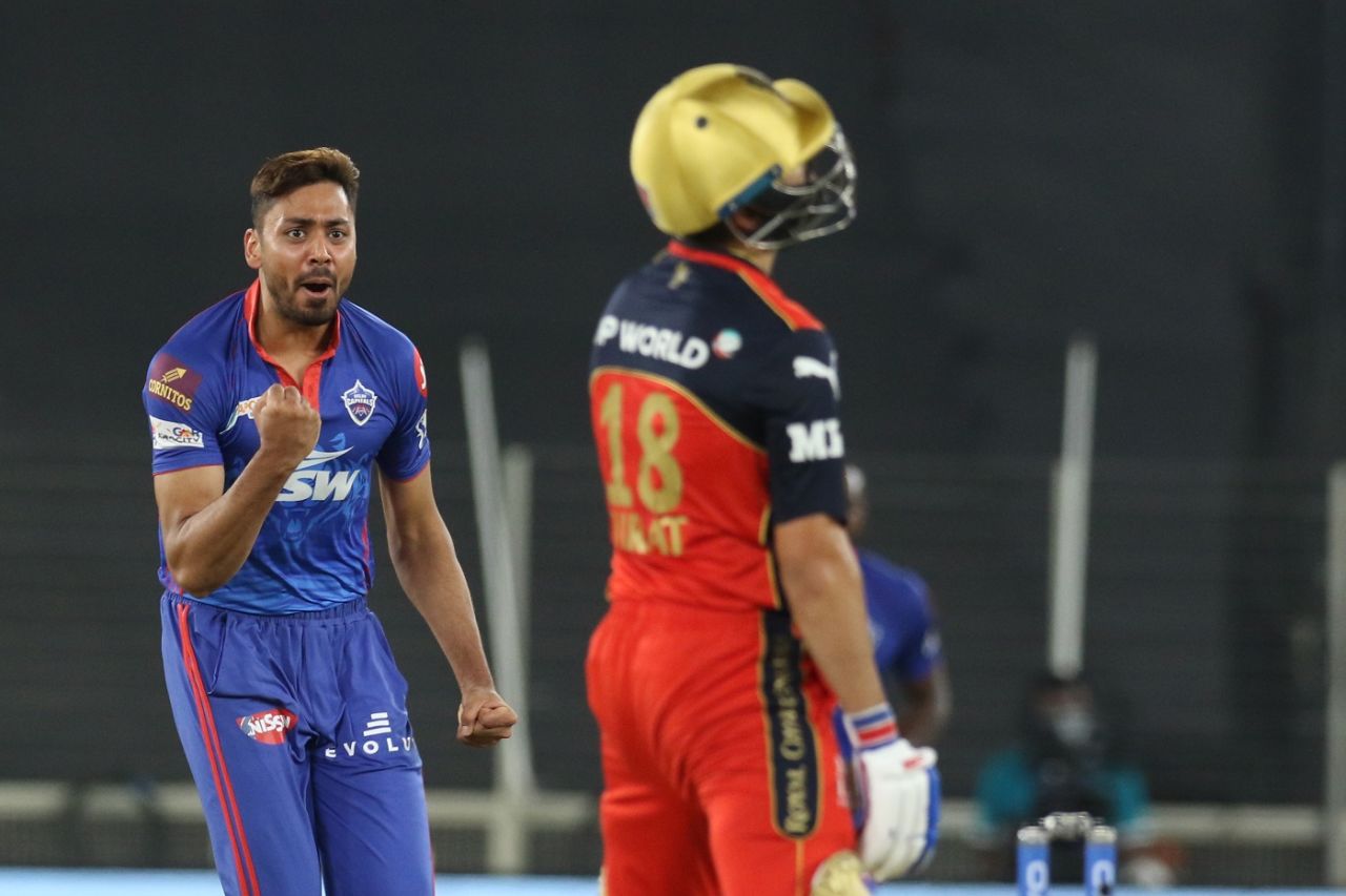 Avesh Khan is pumped after getting rid of Virat Kohli, Delhi Capitals vs Royal Challengers Bangalore, IPL 2021, Ahmedabad, April 27, 2021