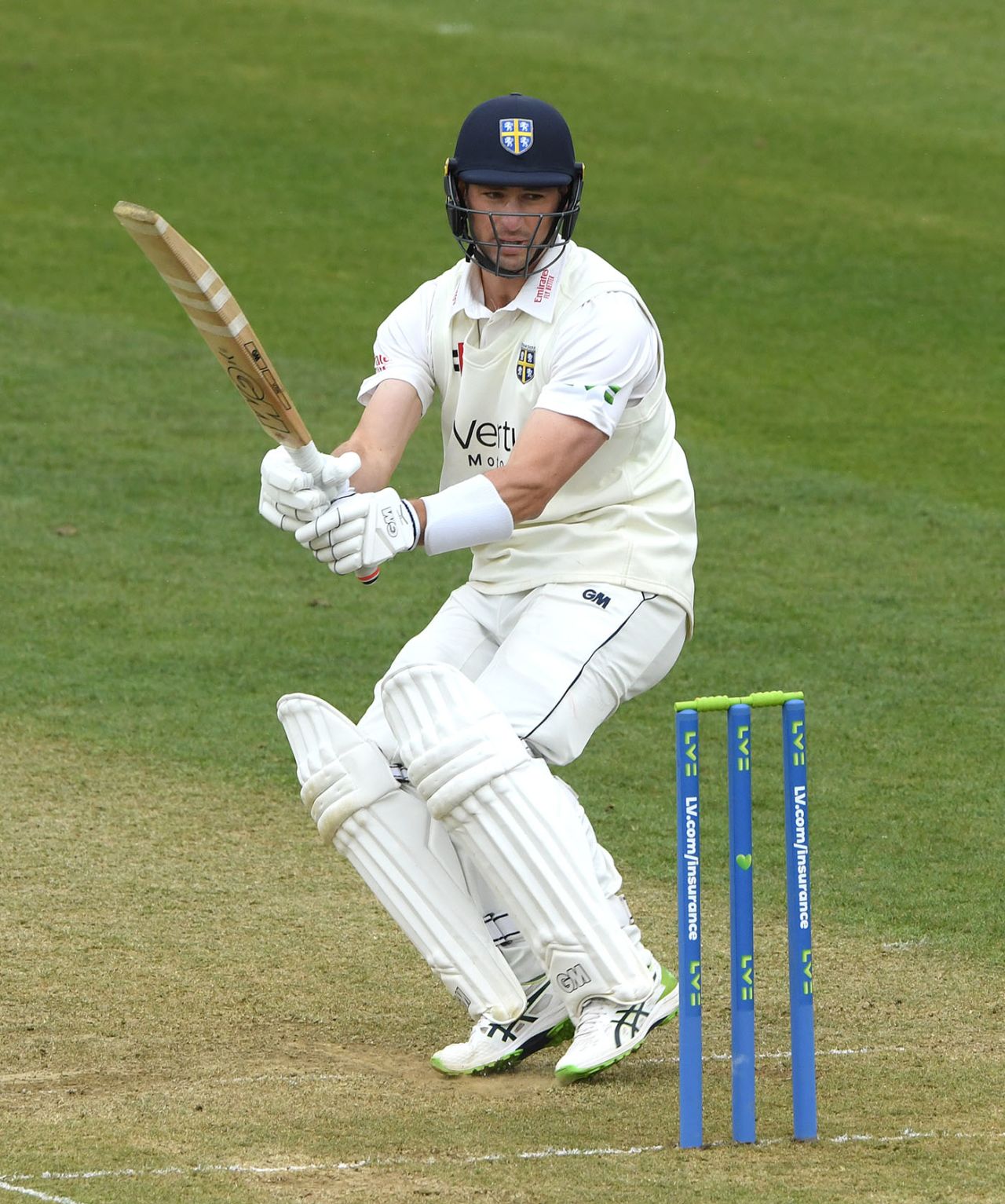 Will Young picks up more runs, Durham vs Warwickshire, LV= County Championship, Chester-le-Street, 2nd day, April 30, 2021