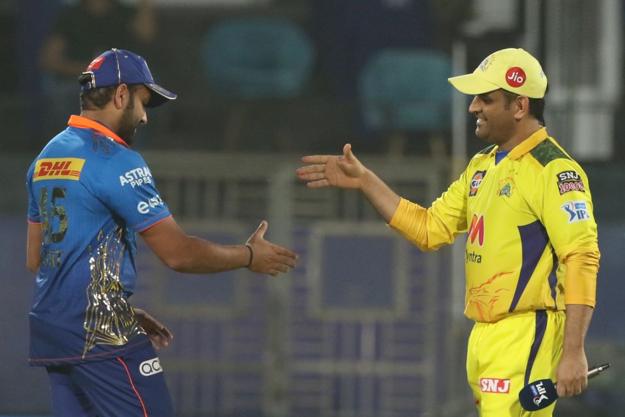 Rohit Sharma and MS Dhoni meet up at the toss, Mumbai Indians vs Chennai Super Kings, IPL 2021, Delhi, May 1, 2021