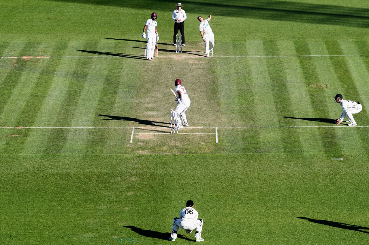 Neil Wagner bowls, New Zealand vs West Indies, 1st Test, Hamilton, 2nd day, December 4, 2020
