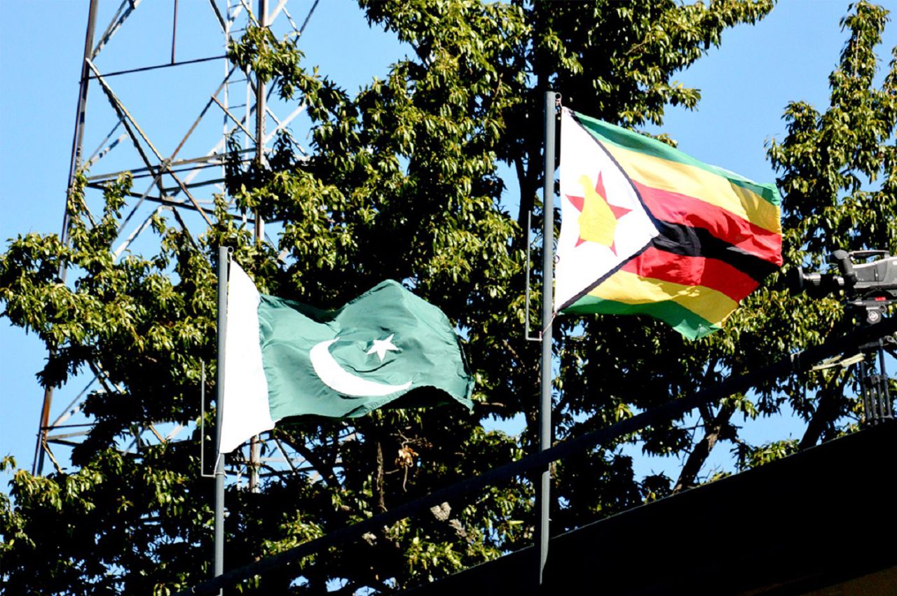 The Pakistani and Zimbabwean flags flutter in the wind, Zimbabwe vs Pakistan, 2nd Test, Harare, 2nd day, Ma 8, 2021