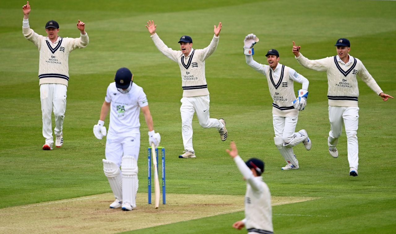 Joe Weatherley fell early as Middlesex's seamers battled back against Hampshire, Middlesex vs Hampshire, LV= County Championship, Lord's, 2nd day, May 14, 2021