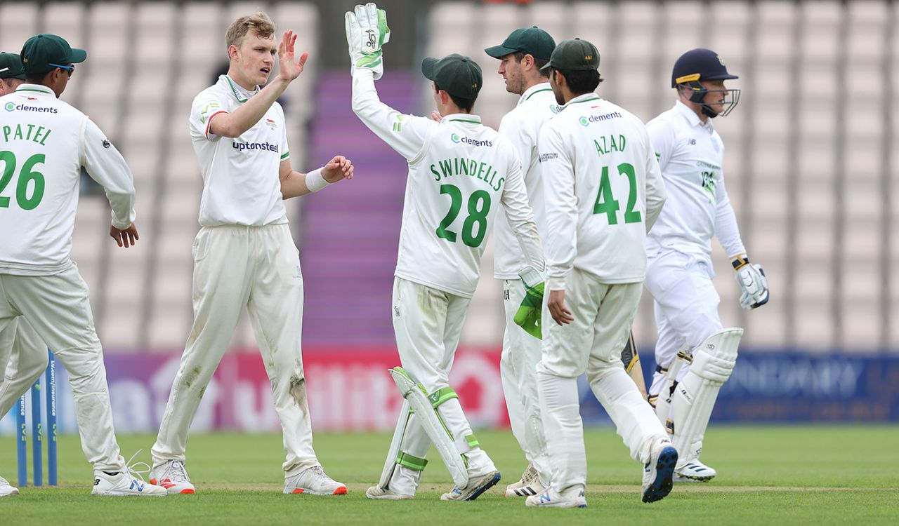 Alex Evans broke a burgeoning second-wicket stand, Hampshire vs Leicestershire, LV= Insurance Championship, Ageas Bowl, 2nd day, May 20, 2021