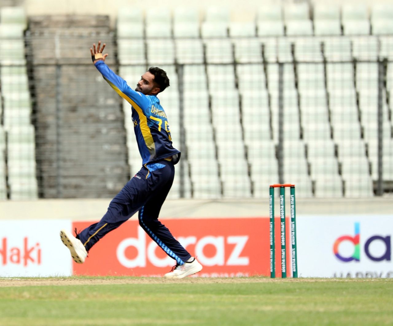 Dhananjaya de Silva shapes to hit his delivery stride, Bangladesh vs Sri Lanka, 1st ODI, Dhaka, May 23, 2021