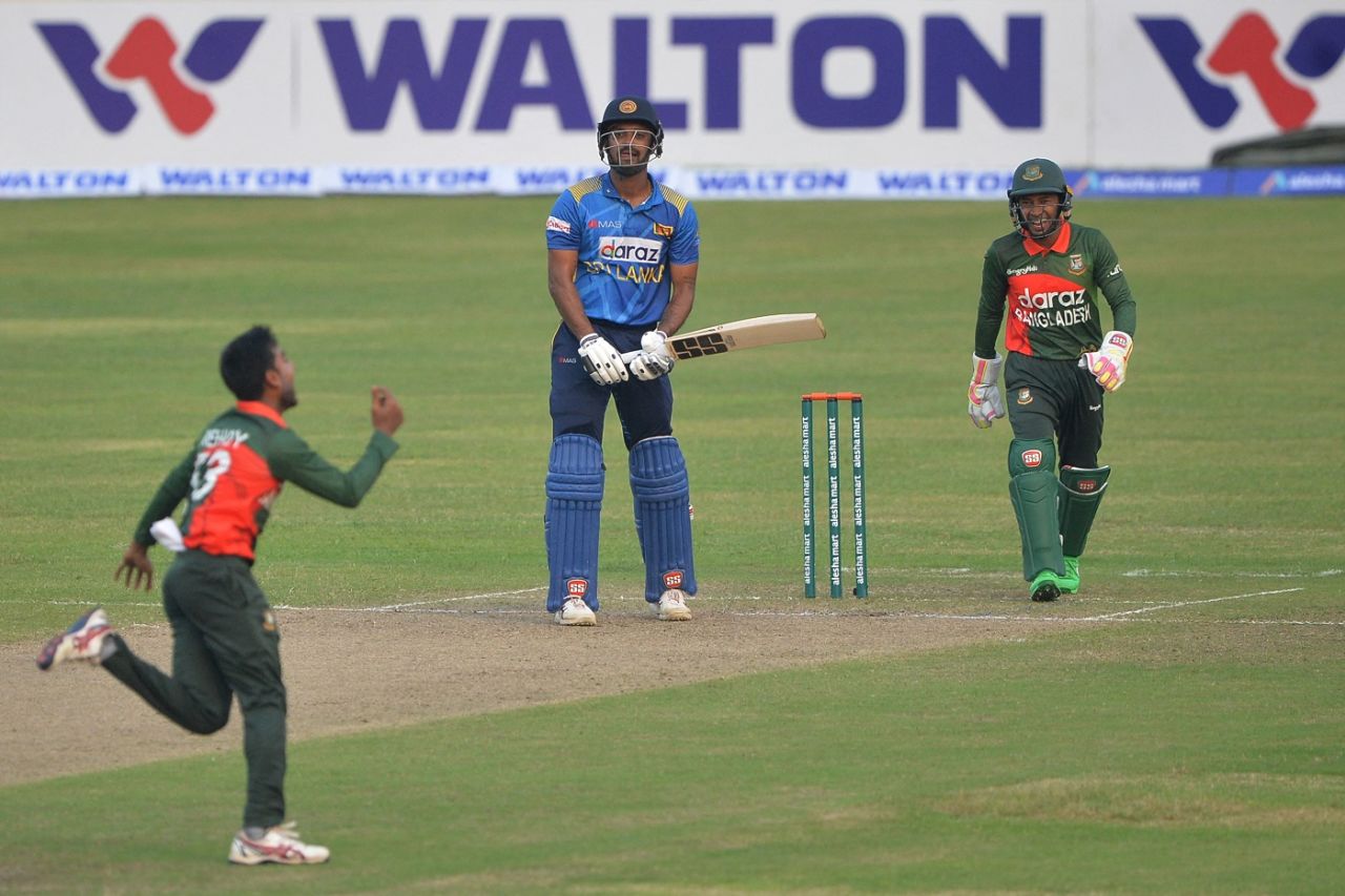 Mehidy Hasan Miraz struck with the new ball to dismiss Danushka Gunathilaka, Bangladesh vs Sri Lanka, 1st ODI, Dhaka, May 23, 2021