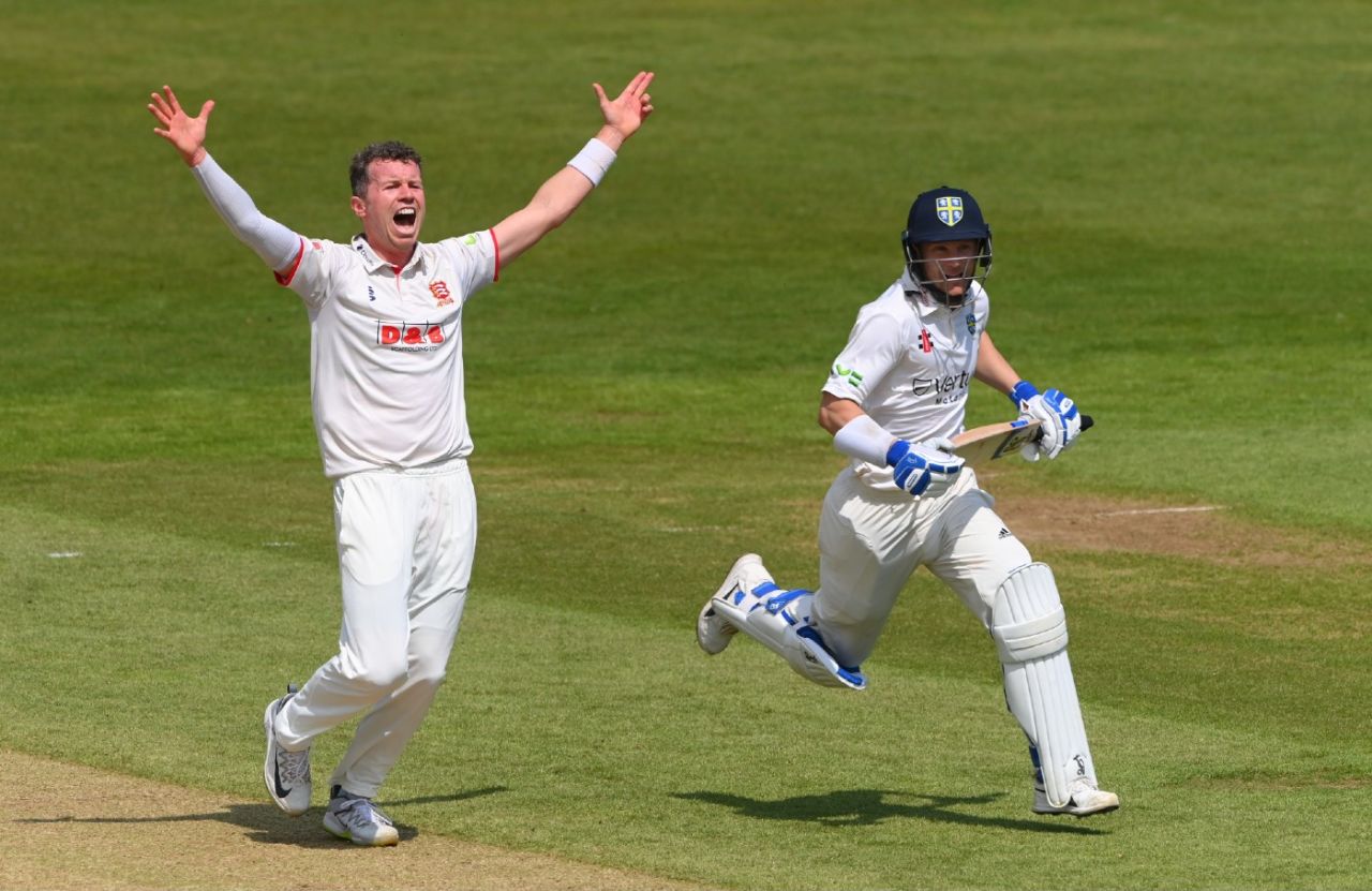 Peter Siddle appeals for another wicket as Essex close in at the Riverside, LV= Insurance County Championship, Durham vs Essex, day 3, Emirates Riverside, May 29, 2021