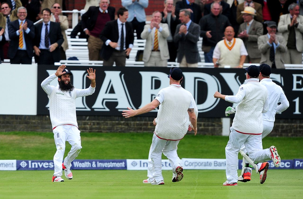 England celebrate after Moeen Ali takes the winning catch at third man, England v New Zealand, 1st Investec Test, Lord's, 4th day, May 24, 2015