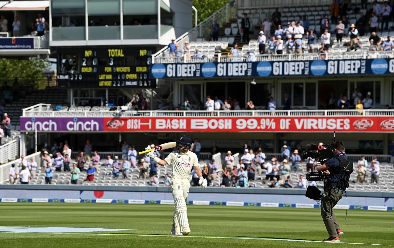 Rory Burns walks off the field after scoring 132, 1st Test, England vs New Zealand, 4th day, London, June 5, 2021
