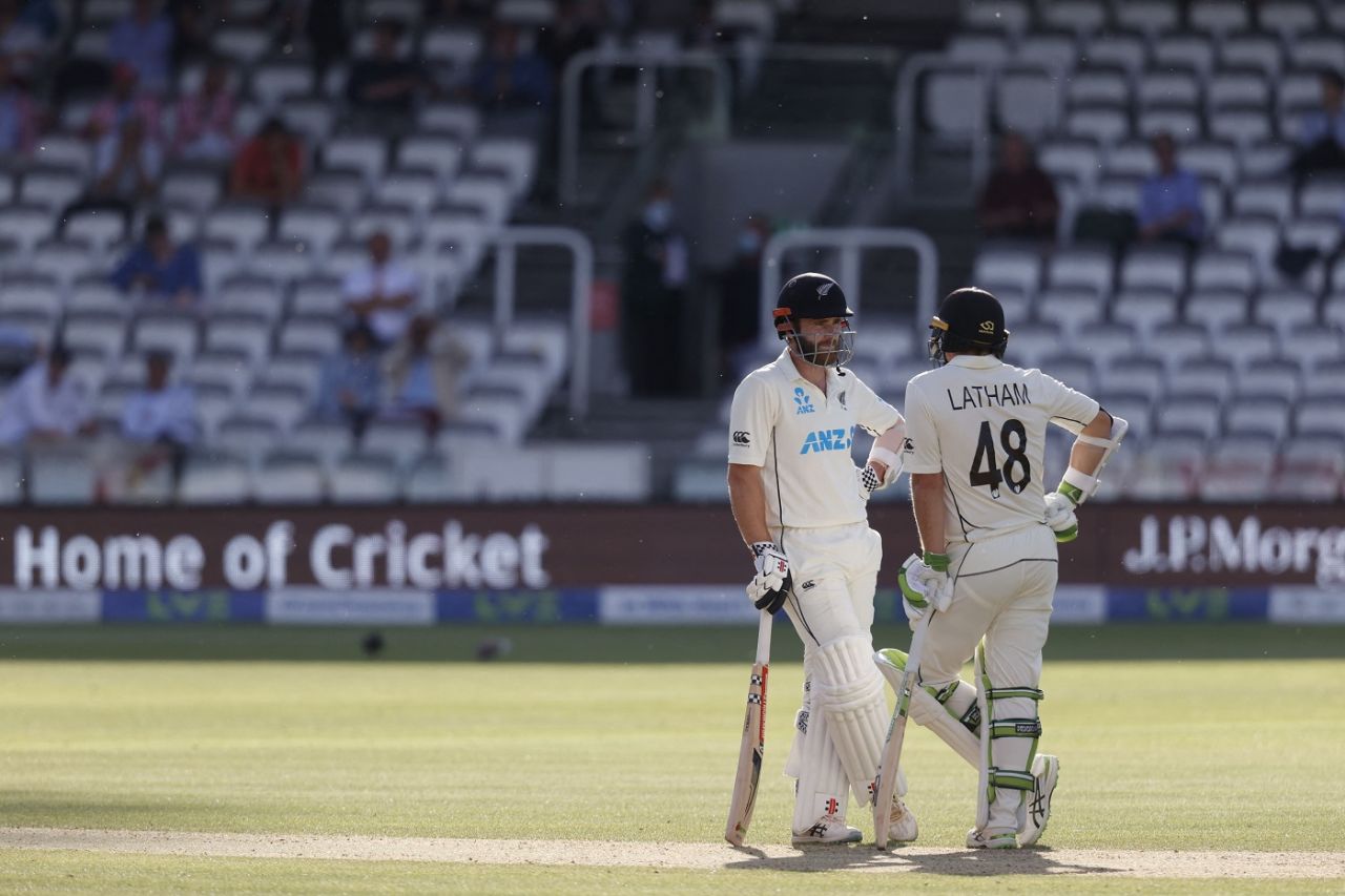 Kane Williamson and Tom Latham talk between overs, England vs New Zealand, 1st Test, Lord's, 4th day, June 5, 2021