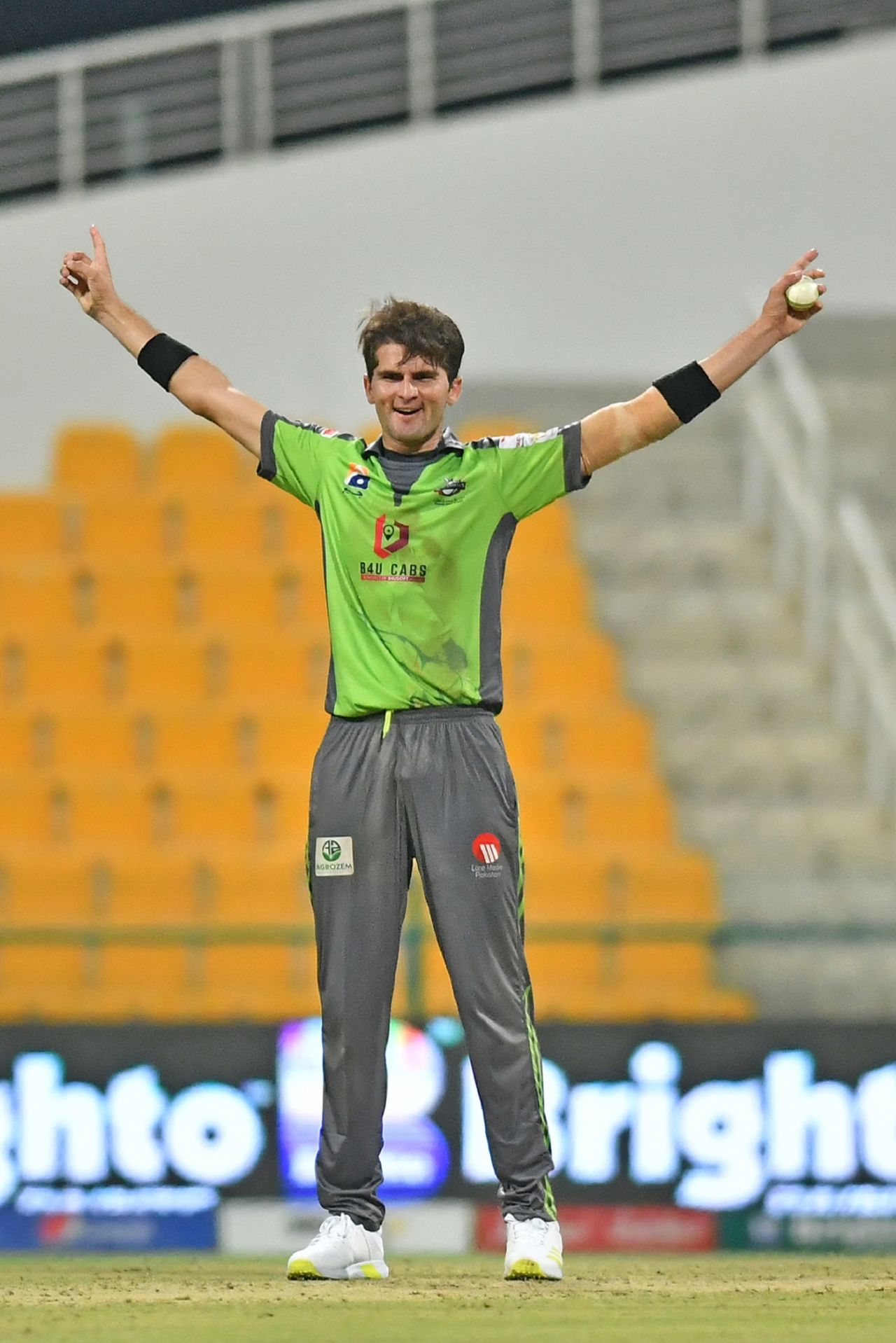 Shaheen Shah Afridi got the wicket of Faheem Ashraf, Islamabad United vs Lahore Qalandars, Abu Dhabi, PSL 2021, June 9, 2021