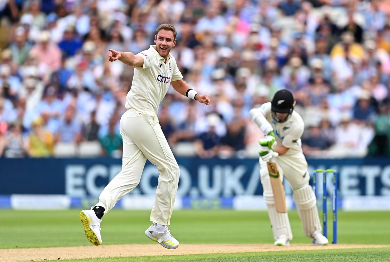 Stuart Broad appeals for the wicket of Tom Latham, England vs New Zealand, 2nd Test, Birmingham, 2nd day, June 11, 2021