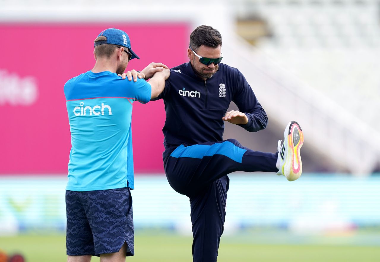 James Anderson warms up before play, England vs New Zealand, 2nd Test, Edgbaston, 3rd day, June 12, 2021