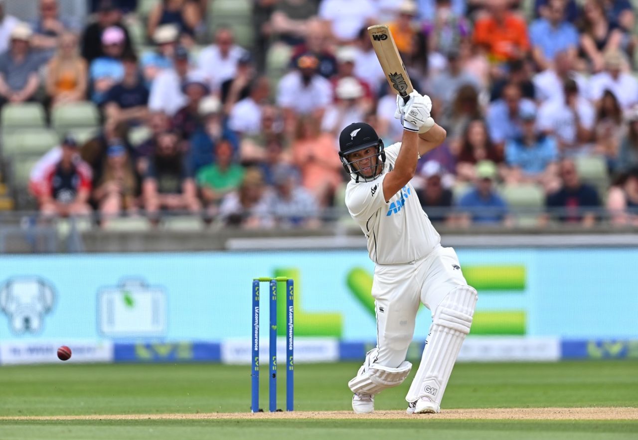 Ross Taylor sends one down the ground, England vs New Zealand, 2nd Test, Edgbaston, 3rd day, June 12, 2021