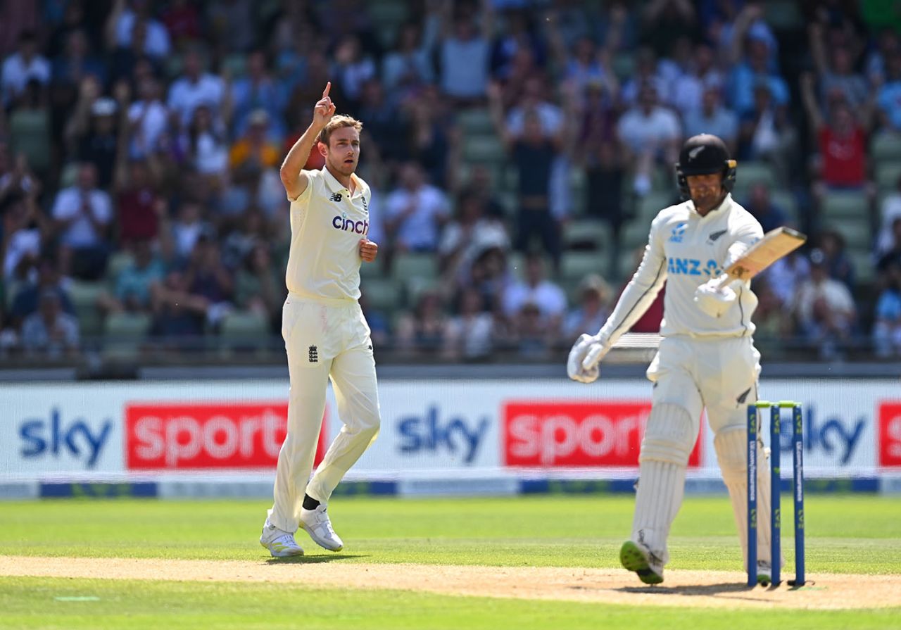 Stuart Broad celebrates after taking the wicket of Tom Blundell, England vs New Zealand, 2nd Test, Edgbaston, 3rd day, June 12, 2021