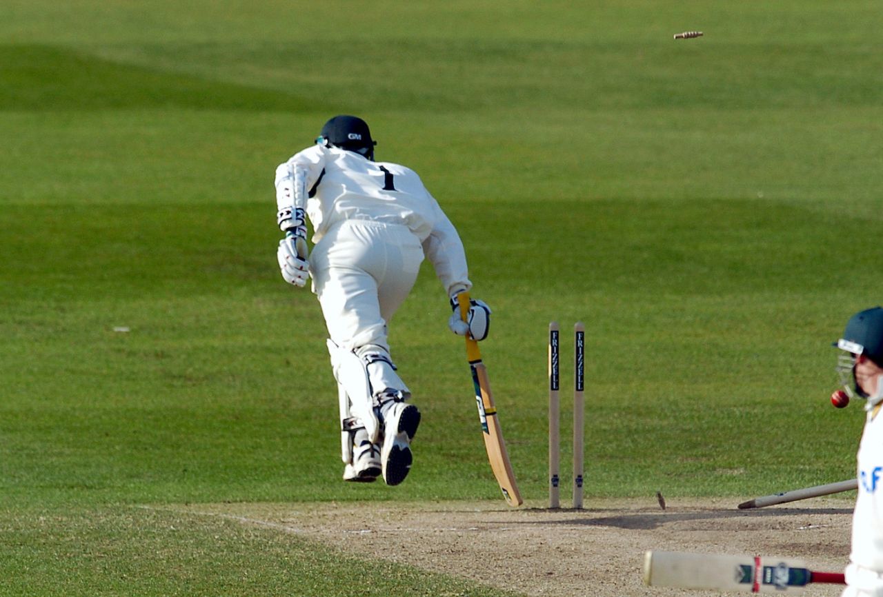 Jason Gallian is run out at 199, day three, Sussex vs Nottinghamshire, County Championship Division One, Trent Bridge, April 29, 2005