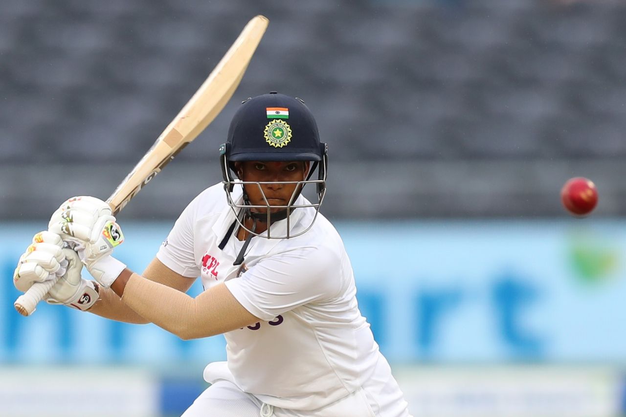 Deepti Sharma slashes one away, England v India, only Women's Test, Bristol, 4th day, June 19, 2021