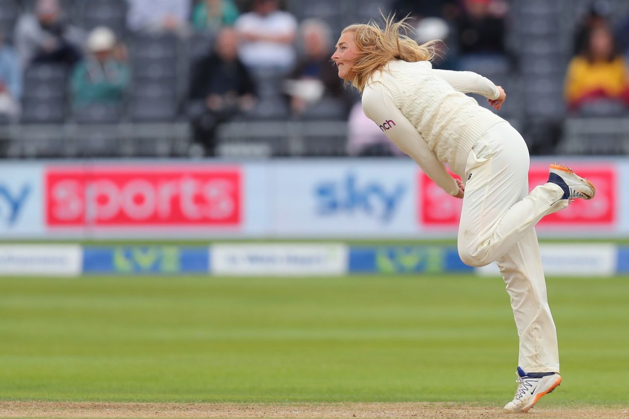 Sophie Ecclestone lets one rip, England v India, only Women's Test, Bristol, 4th day, June 19, 2021