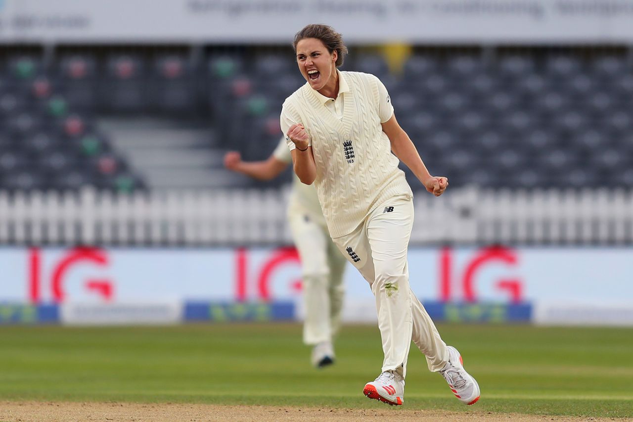 Nat Sciver's 10-over spell included one wicket and a single run off the bat, England v India, only Women's Test, Bristol, 4th day, June 19, 2021