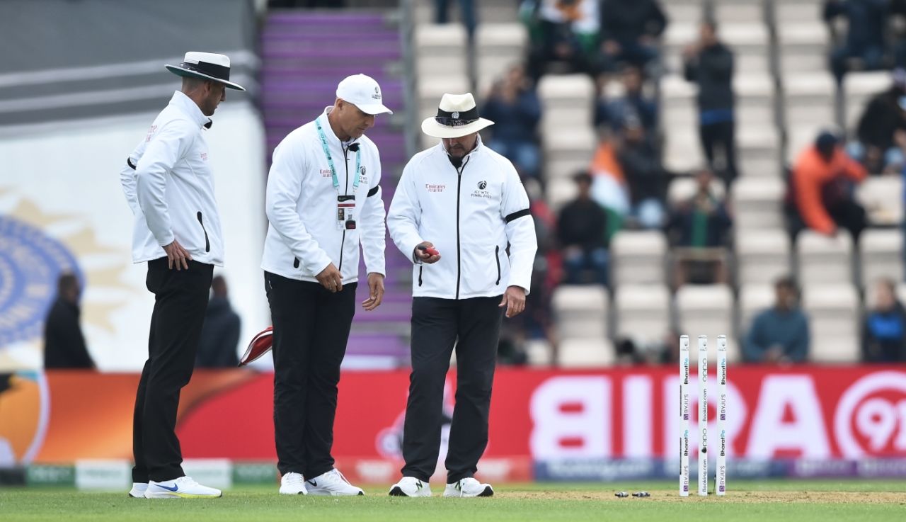 The light meter made several appearances at the WTC final, India vs New Zealand, World Test Championship (WTC) final, 2nd day, Southampton, June 19, 2021