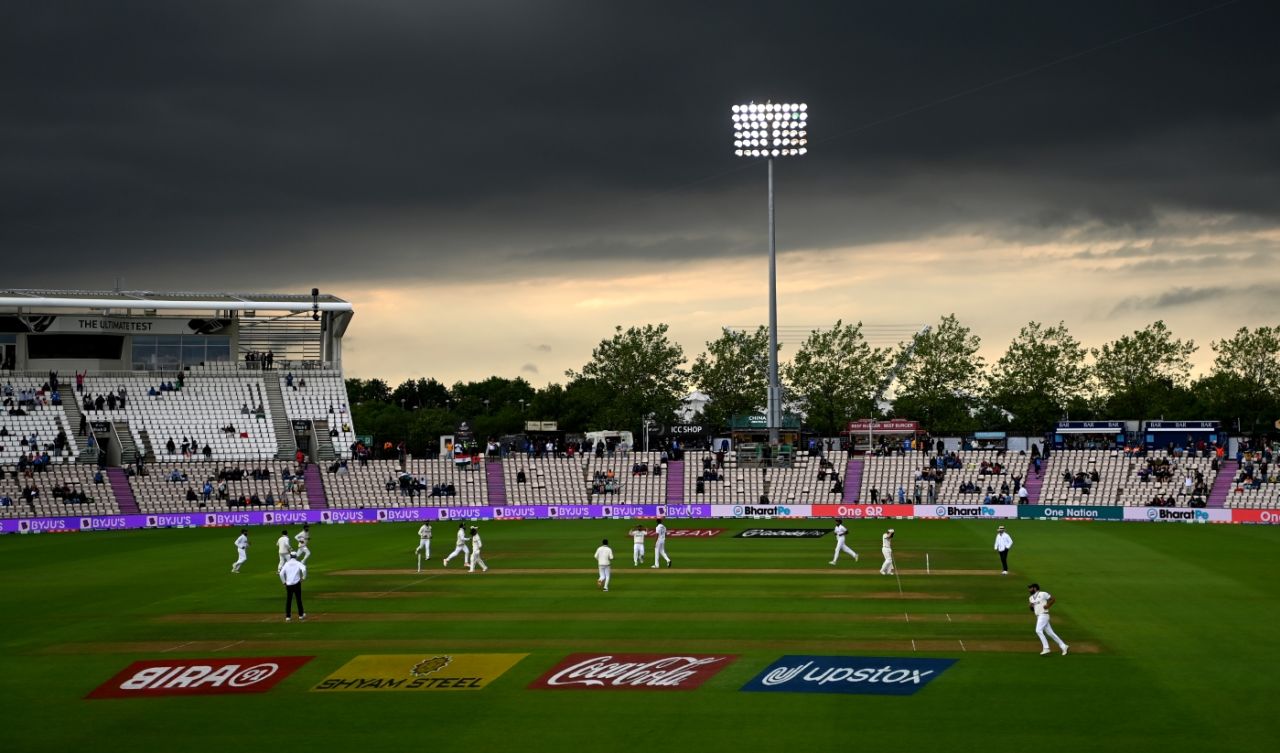 India celebrate Devon Conway's wicket under darkening skies, India vs New Zealand, World Test Championship (WTC) final, 3rd day, Southampton, June 20, 2021