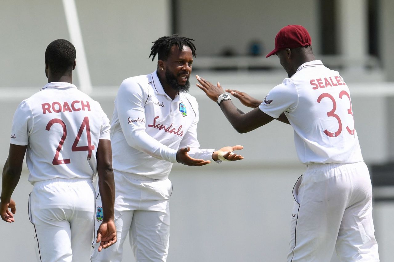 Kyle Mayers celebrates with team-mates after dismissing Kyle Verreynne, West Indies vs South Africa, 2nd Test, Gros Islet, 3rd day, June 20, 2021