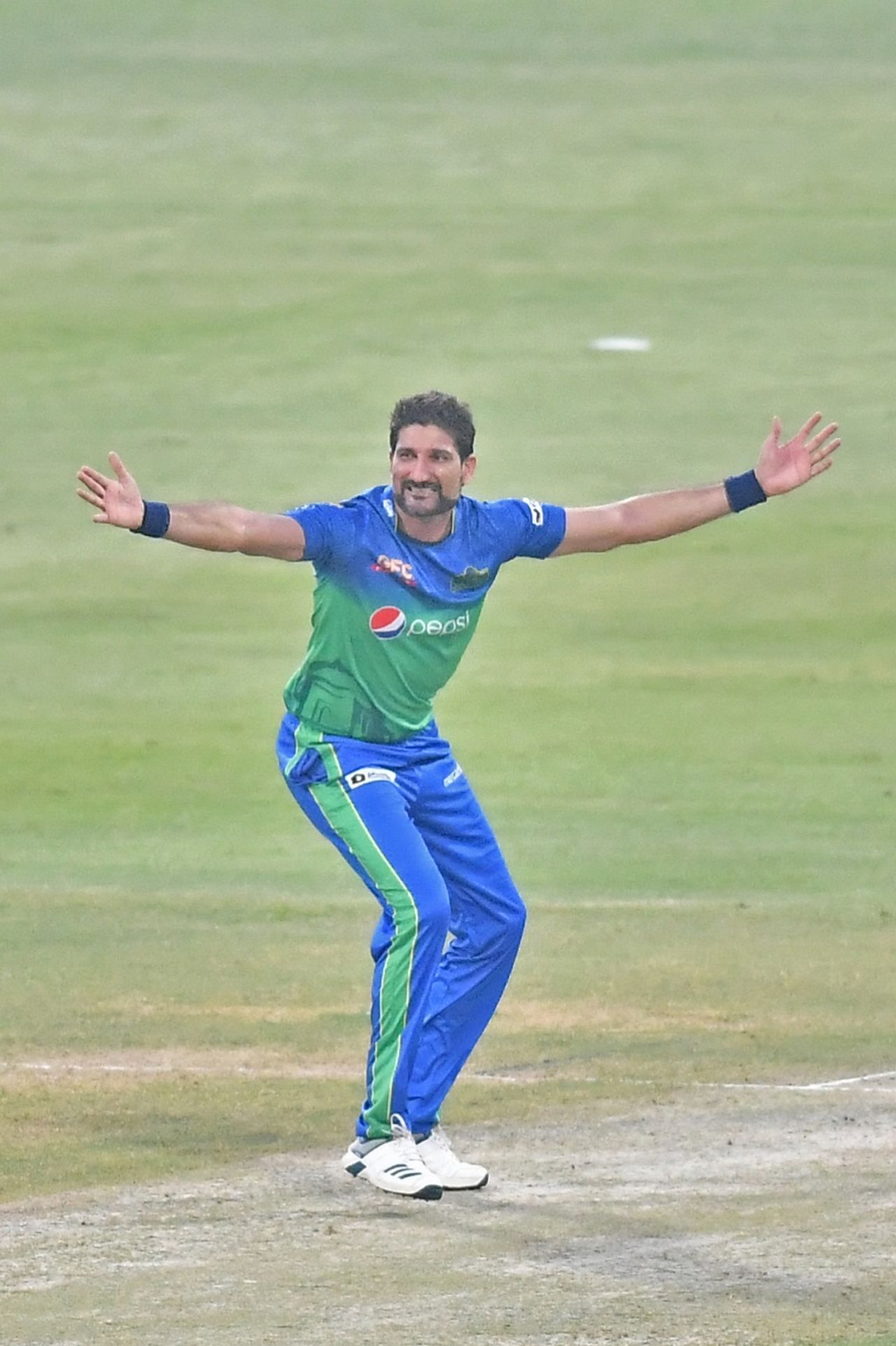 Sohail Tanvir appeals, Multan Sultans vs Islamabad United, PSL Qualifier, Abu Dhabi, June 21, 2021