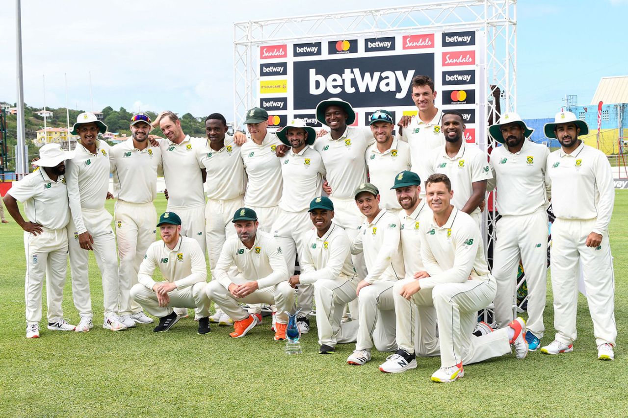 The South Africa squad celebrate their series win, West Indies vs South Africa, 2nd Test, Gros Islet, 4th day, June 21, 2021