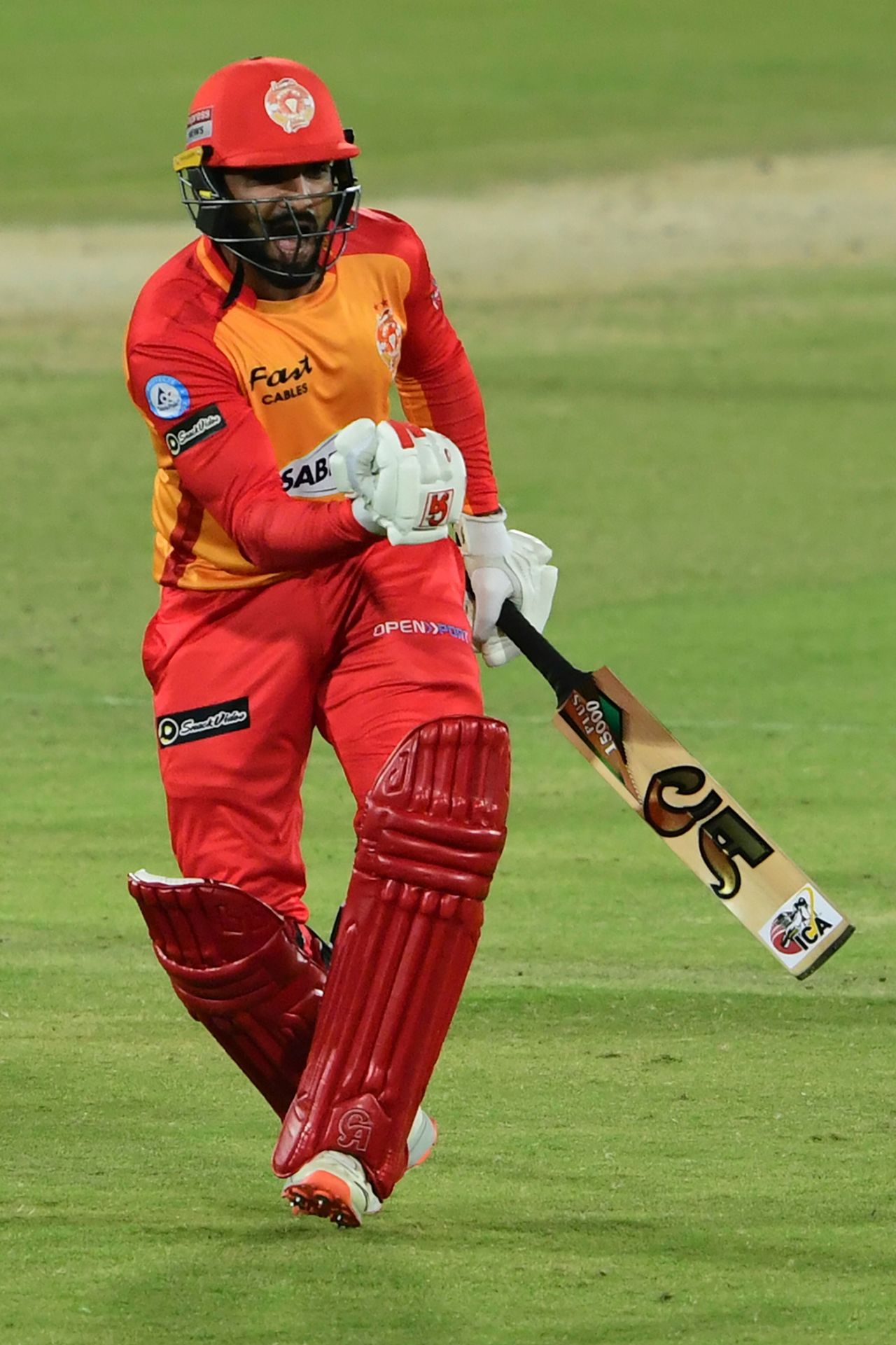 Asif Ali celebrates Islamabad United's win, Karachi Kings vs Islamabad United, PSL 2021, Karachi, February 24, 2021